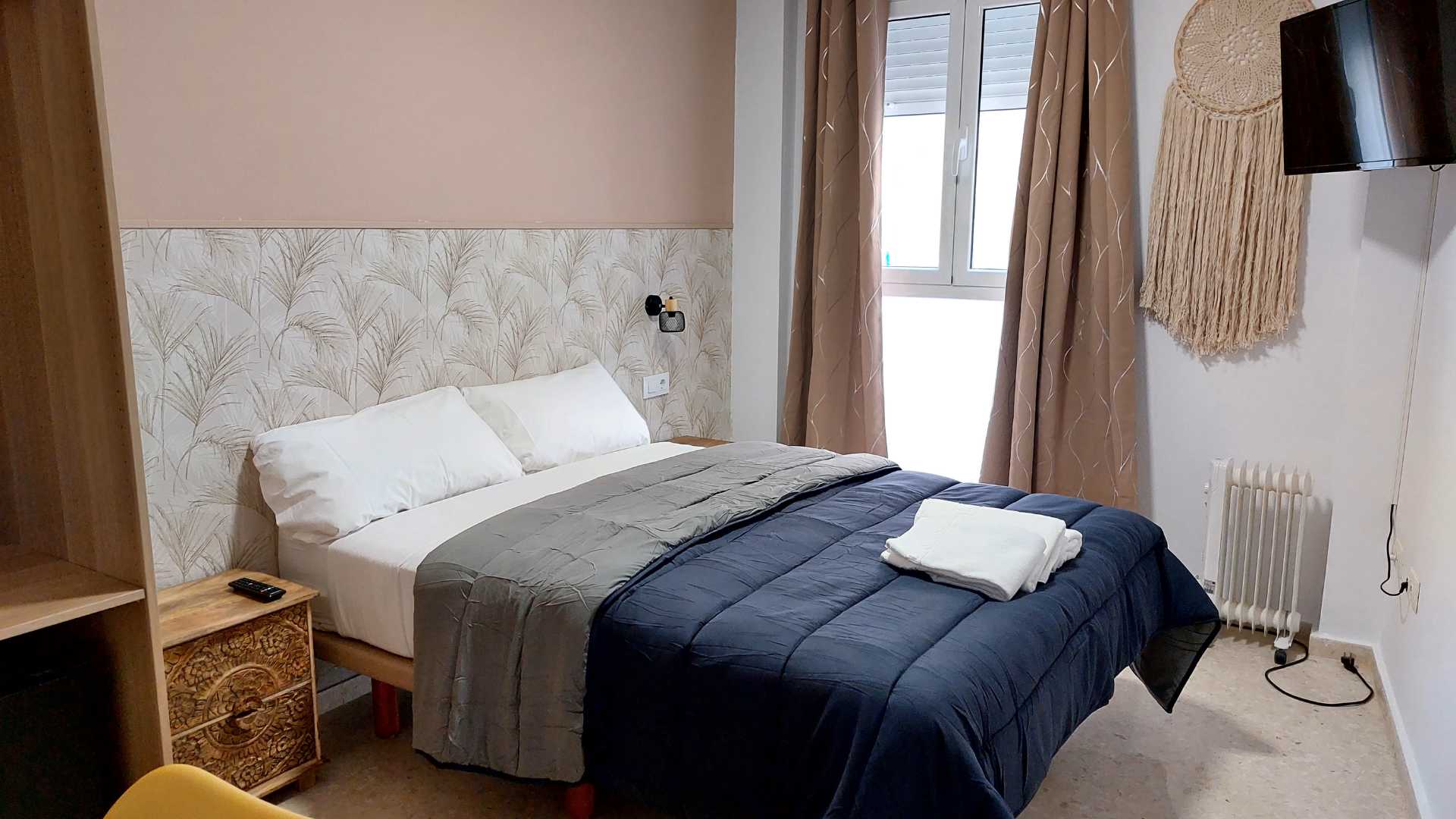 Valencia HABITACIONES BARRA 89