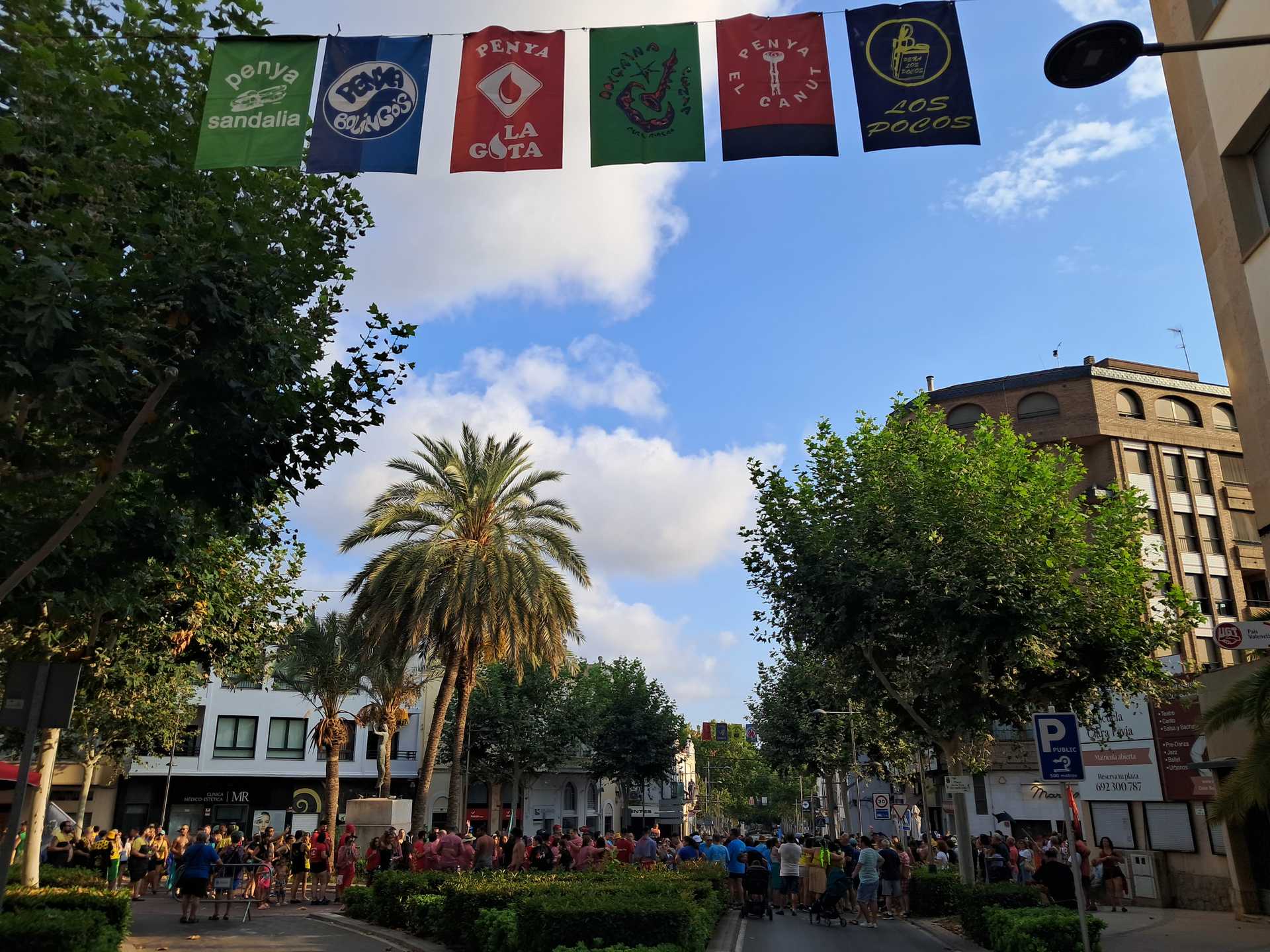 LES PENYES EN FESTES