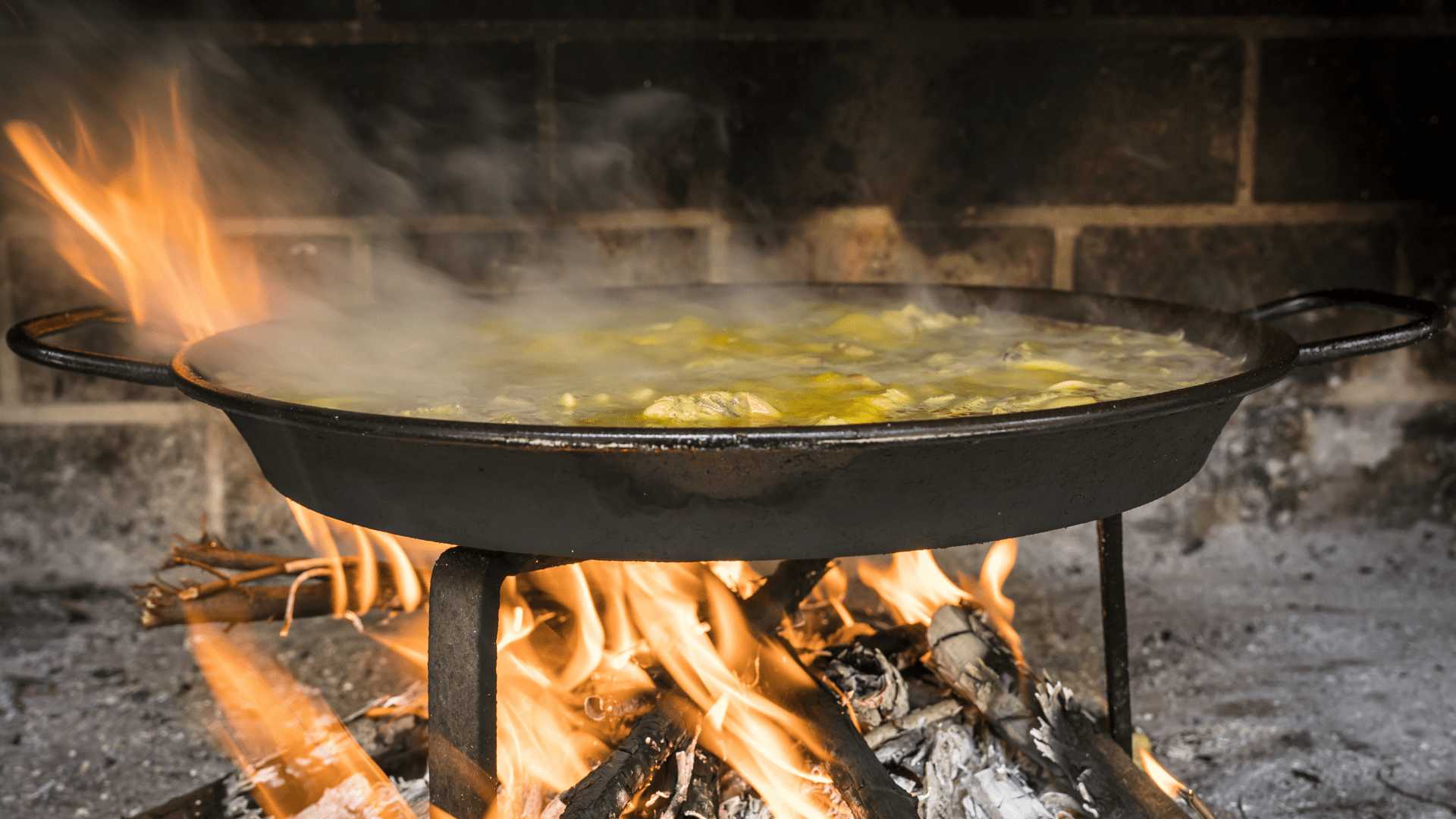 How to make an authentic Valencian paella, step by step