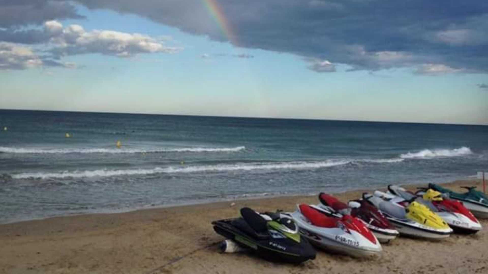 alquiler de motos de agua en oropesa del mar