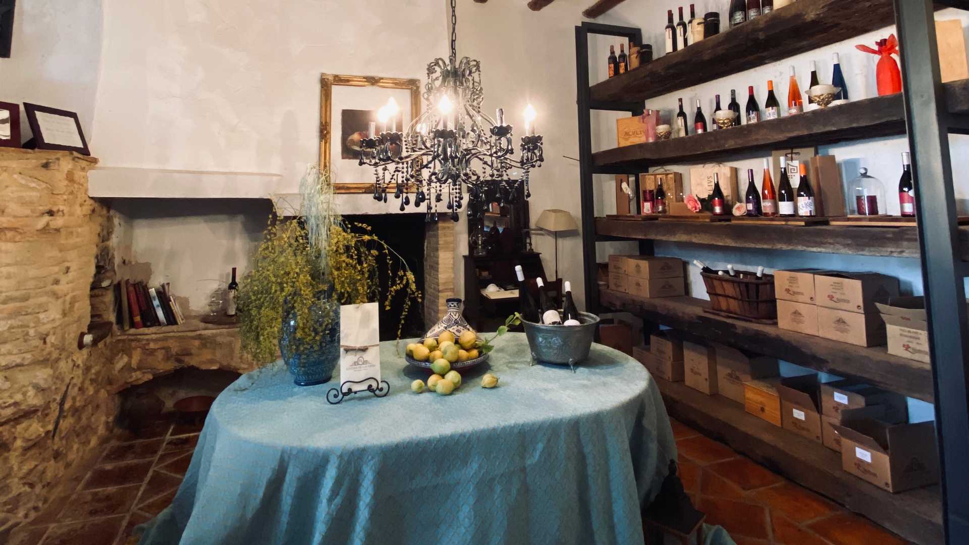 Visita a celler amb tast