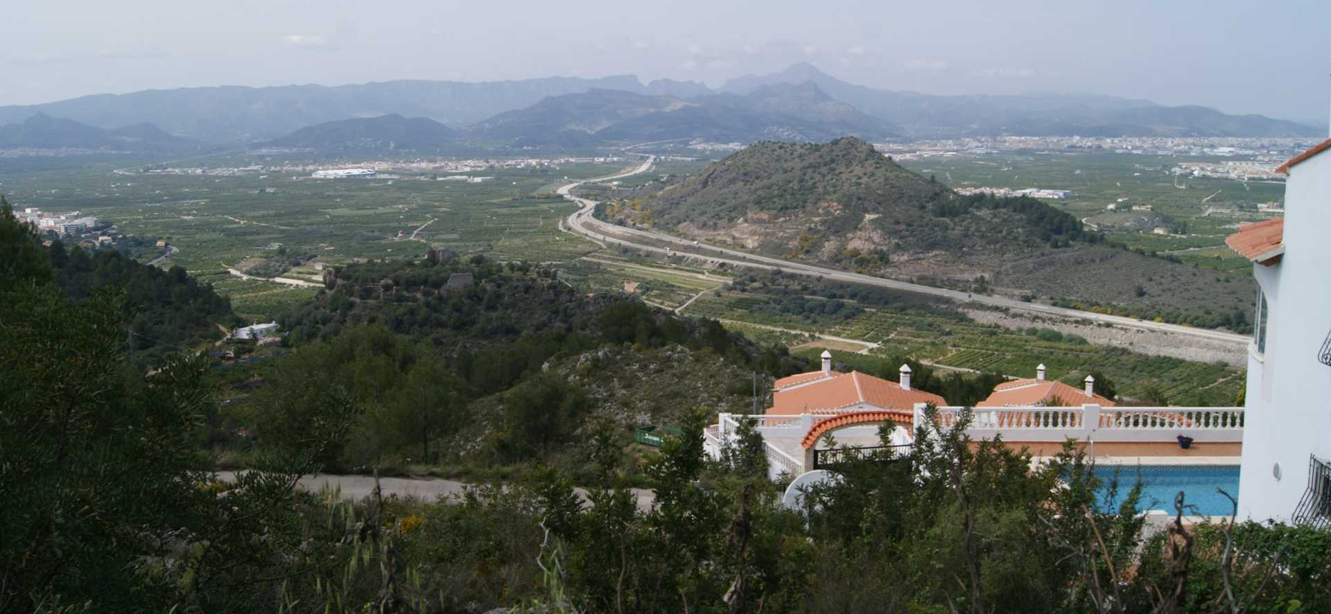 SENTIER DU CHÂTEAU