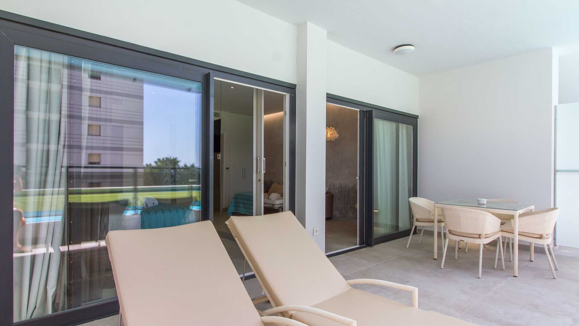 estimar calp suitopia 3 & three photos,