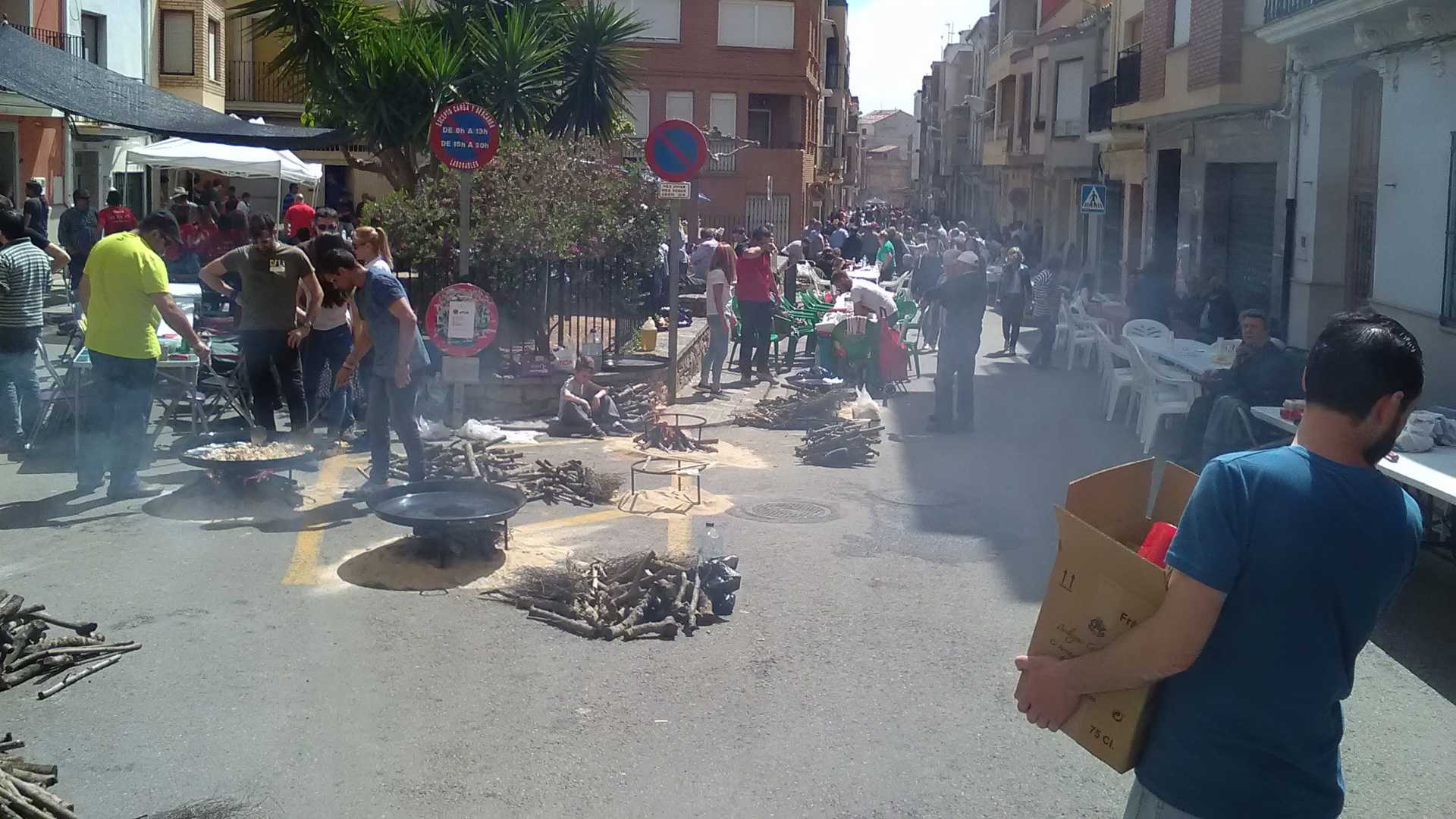 Paellas populares en la calle