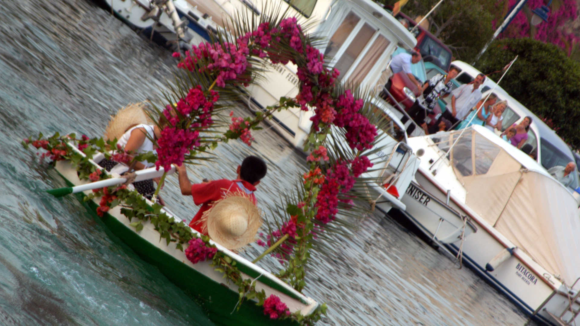 FIESTAS DE LA VIRGEN DE LOS DESAMPARADOS Y LA VIRGEN DEL CARMEN