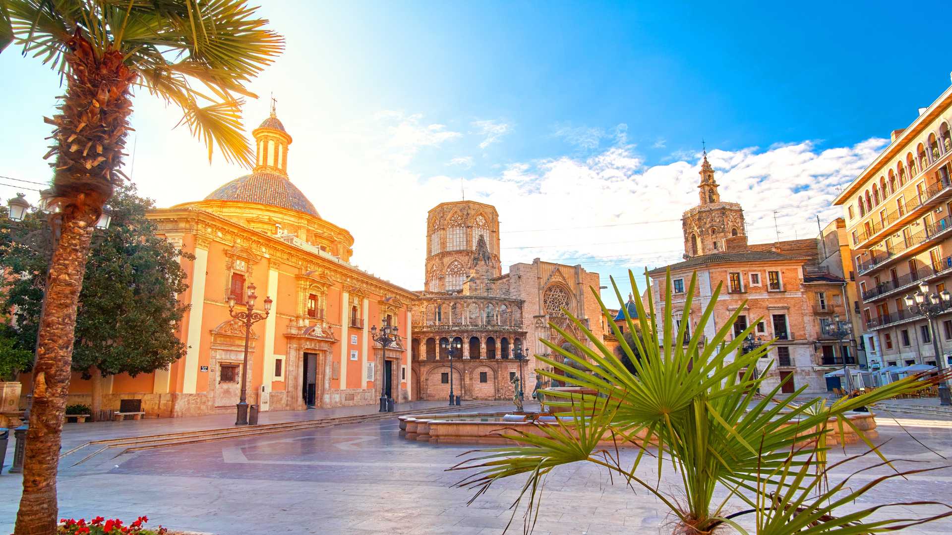 Plaza de la Virgen, València