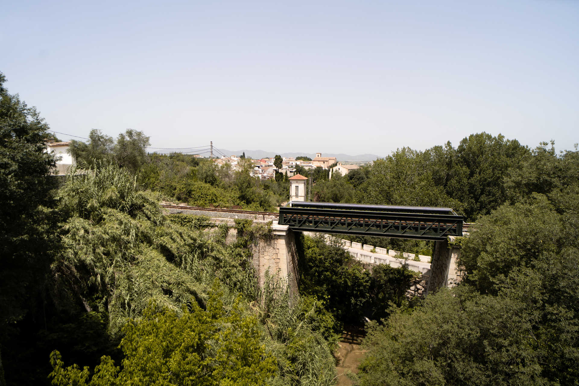 Pont de l'Albaida avec la voie ferrée