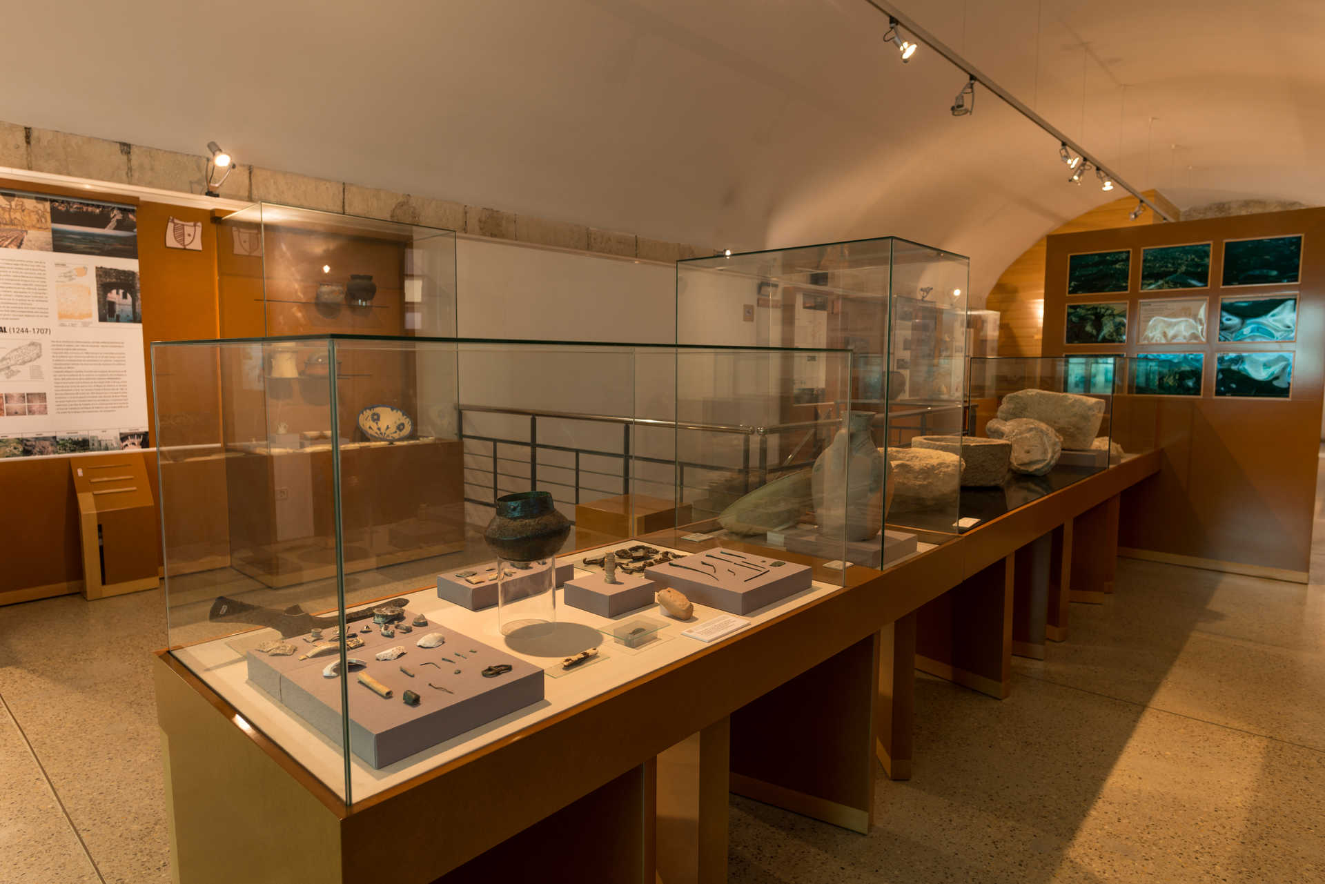Museu Arqueològic D'ontinyent I La Vall D'albaida-(MAOVA) (Musée Archéologique)