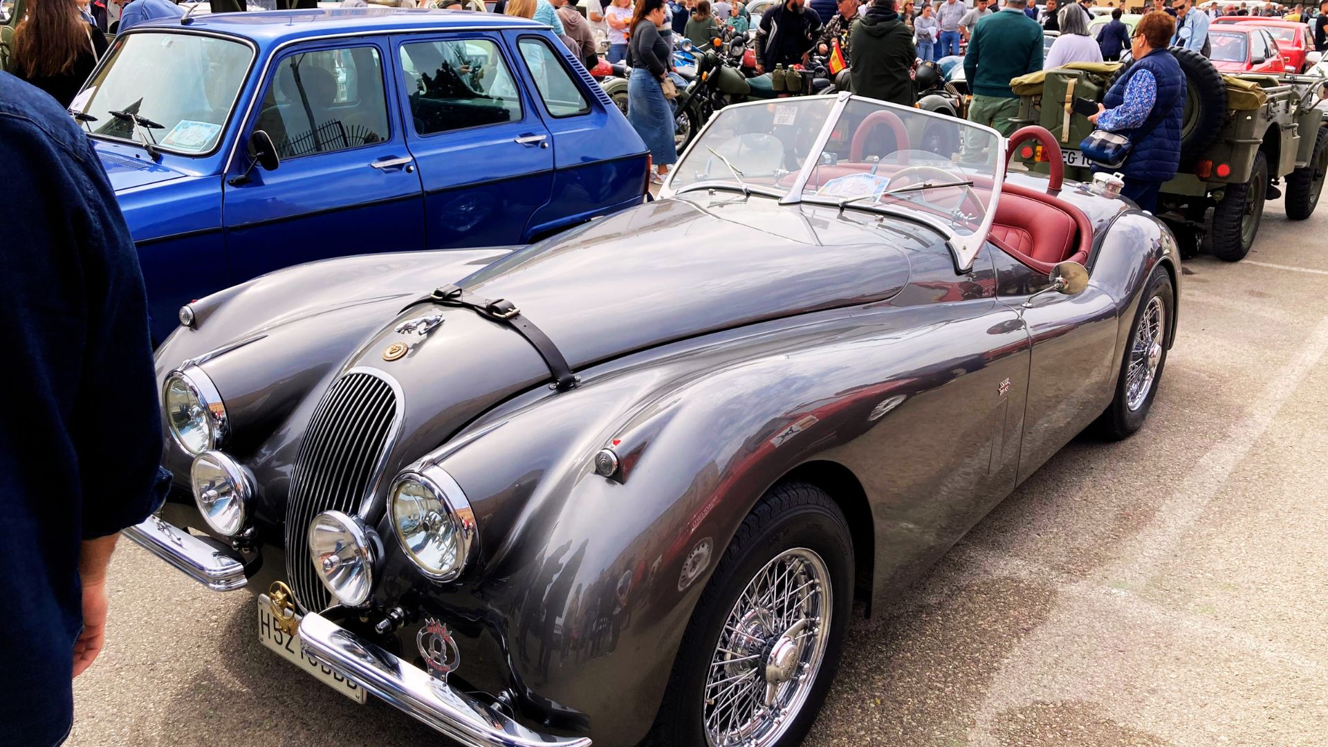 Clasicpuig – Concentración de Vehículos Clásicos y Deportivos en El Puig - Jaguar XK 120 SE