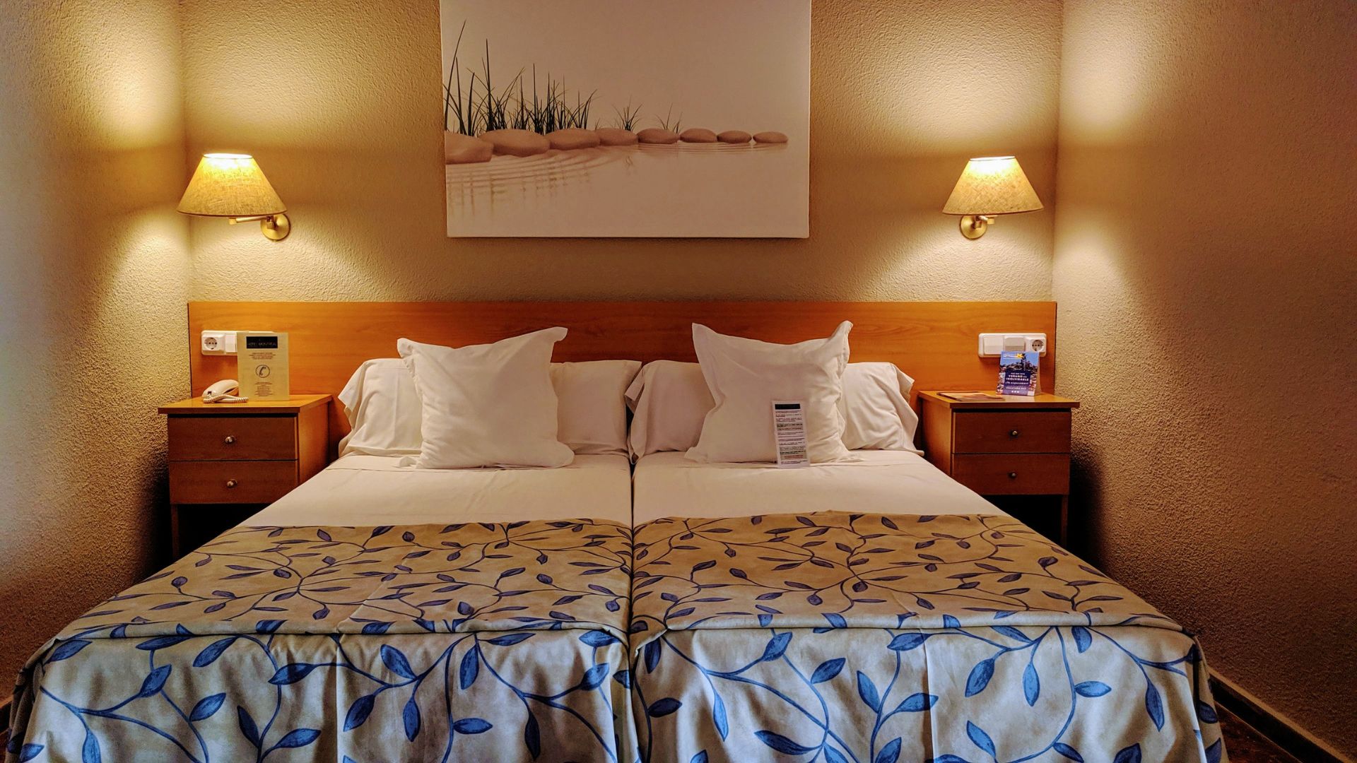HOTEL MONTREAL