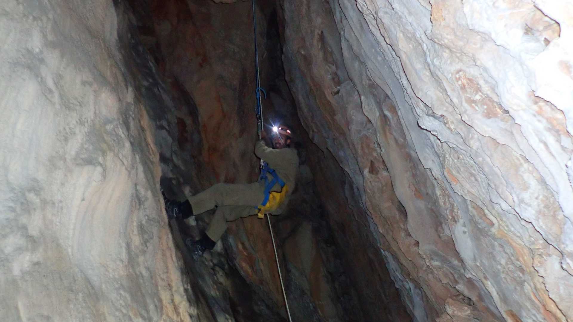 Espeleología Cueva de los Pericos