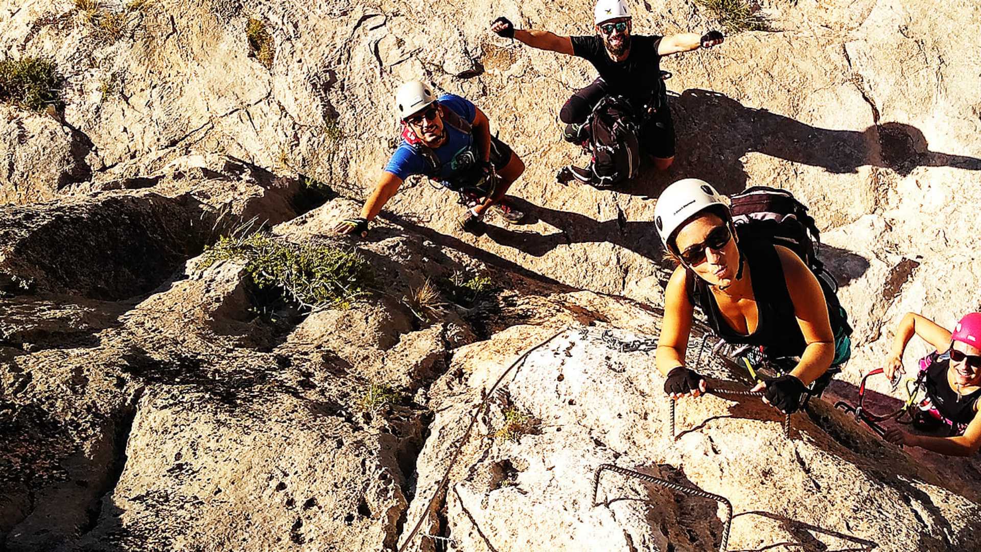 VIA FERRATA: SERRA DE LA VILA I CASTELL SALVATIERRA