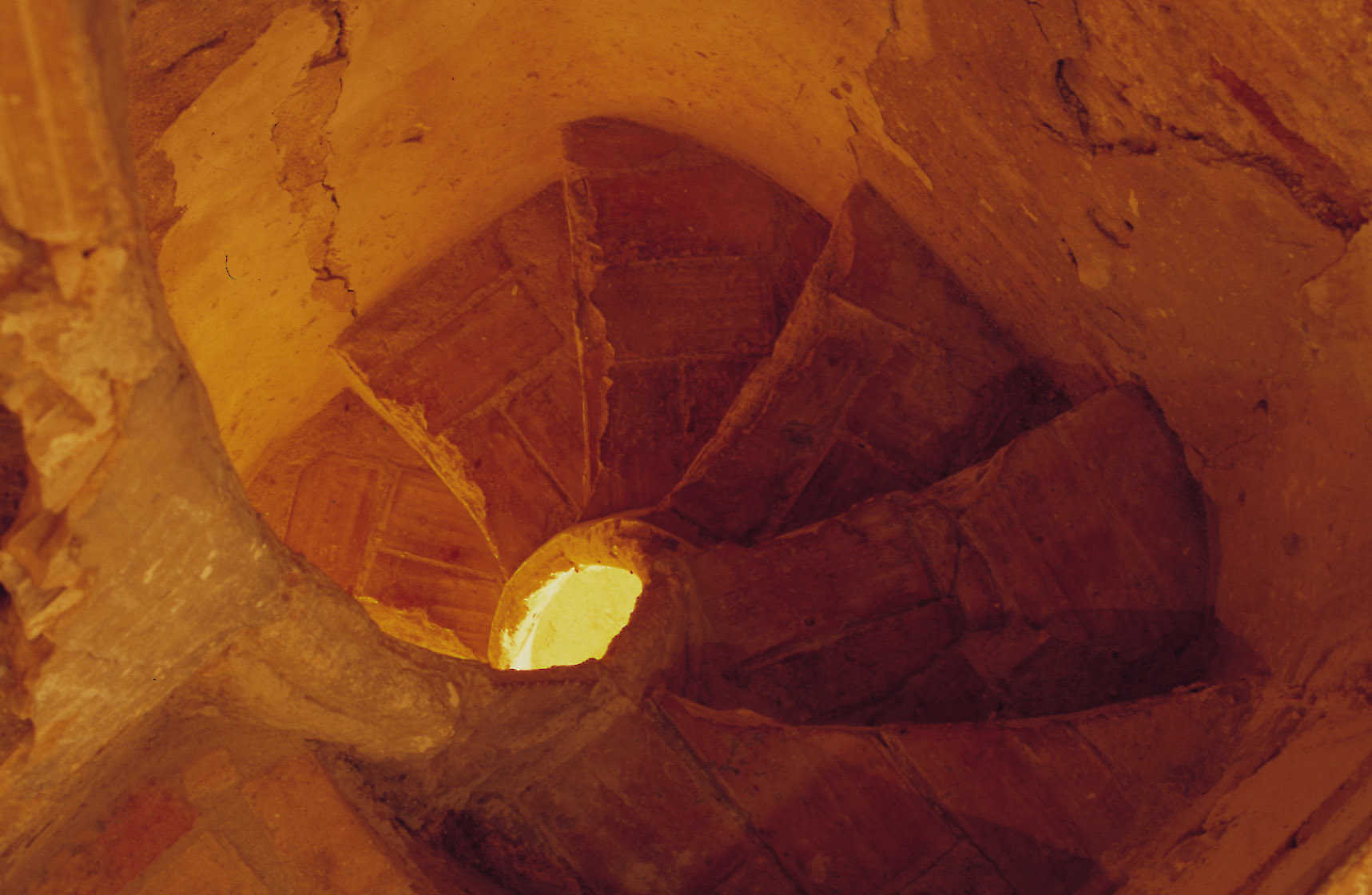TORRE-MUSEO DEL PALACIO CONDAL DE OLIVA (S. XVI)