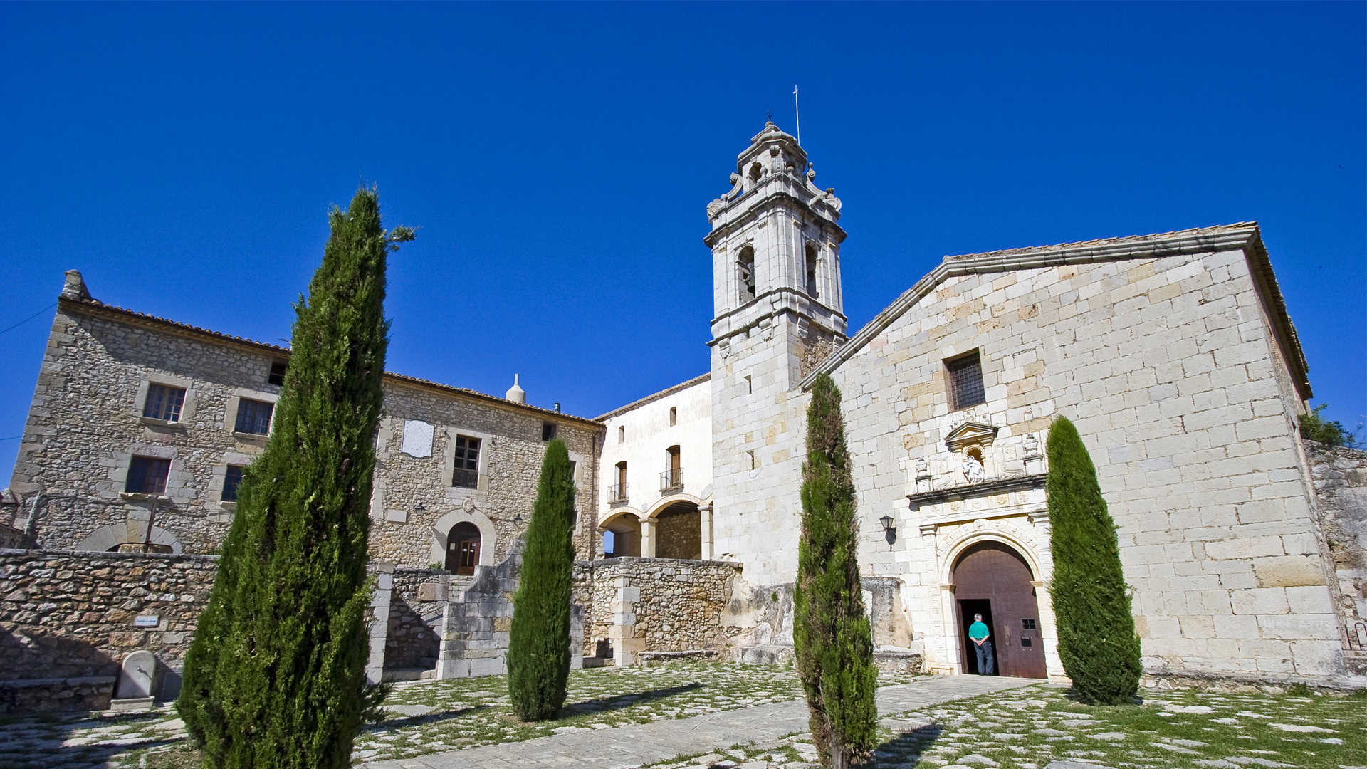 https://multimedia.comunitatvalenciana.com/85DAC8BFB9B34BD0BB5005D0ADB3DC61/img/C15A88705108416087903CB207593E2E/Sant_Mateu_Santuario_Mare_de_Deu_dels_Angels_1.jpg?responsive