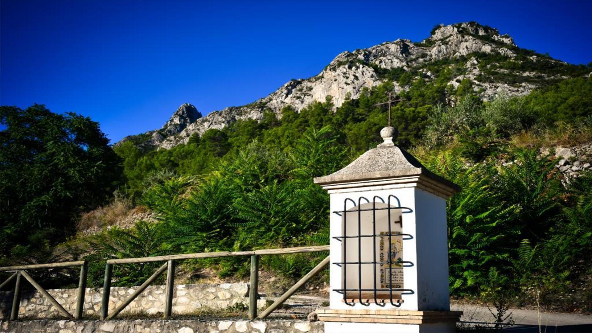 vallada valencia​,