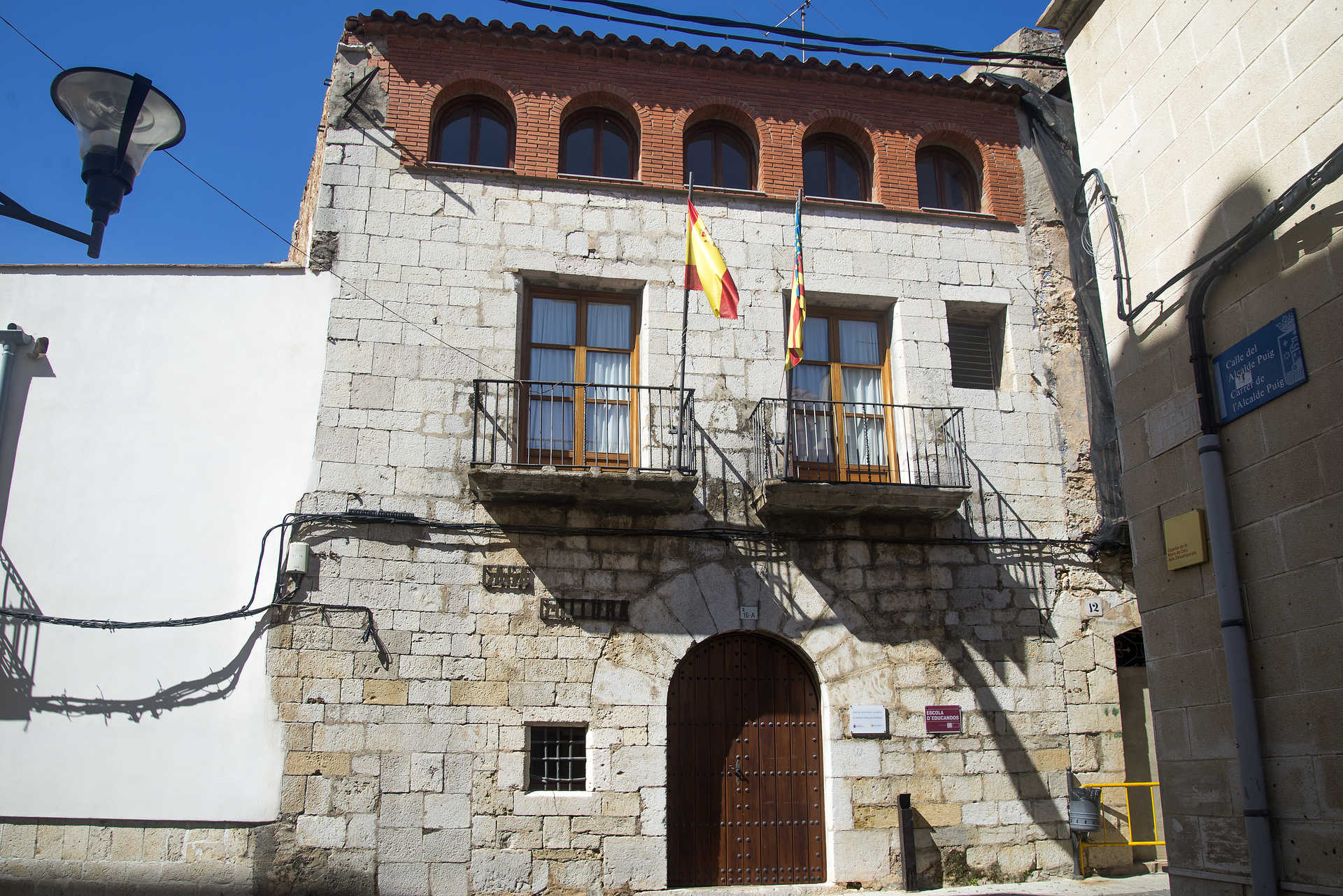 Main image