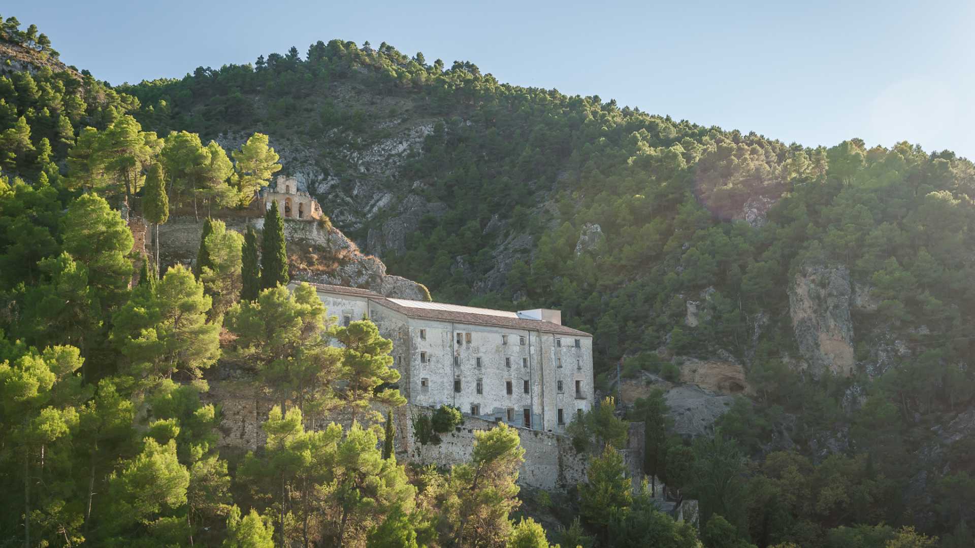 Rutas guiadas por Agres y visita al santuario de la Mare de Déu d’Agres