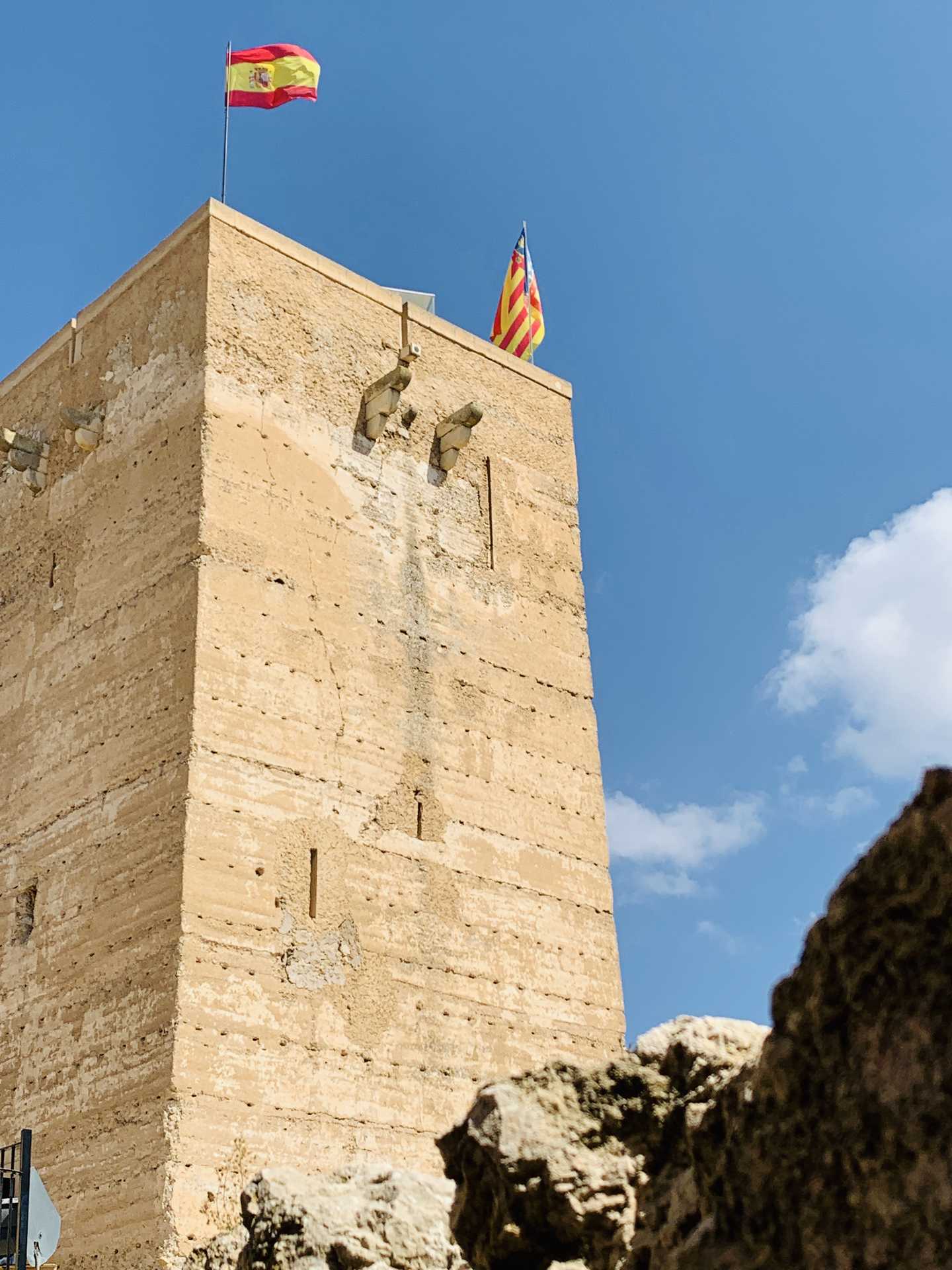 Château et remparts de Biar