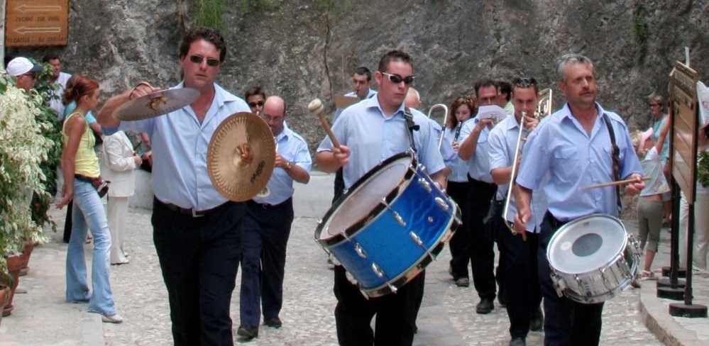 Fiesta de los jóvenes en honor a San Gregorio - El Castell de Guadalest