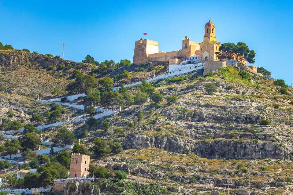 Château et Murailles de Cullera