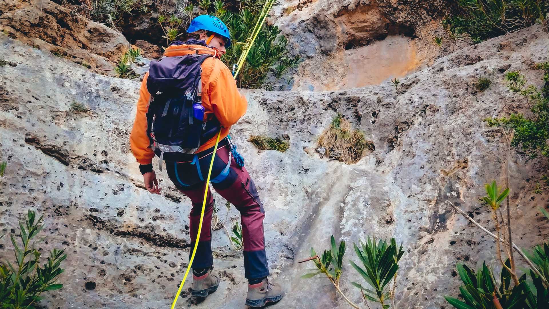 BARRANQUISME I VIA FERRATA EN TOUS