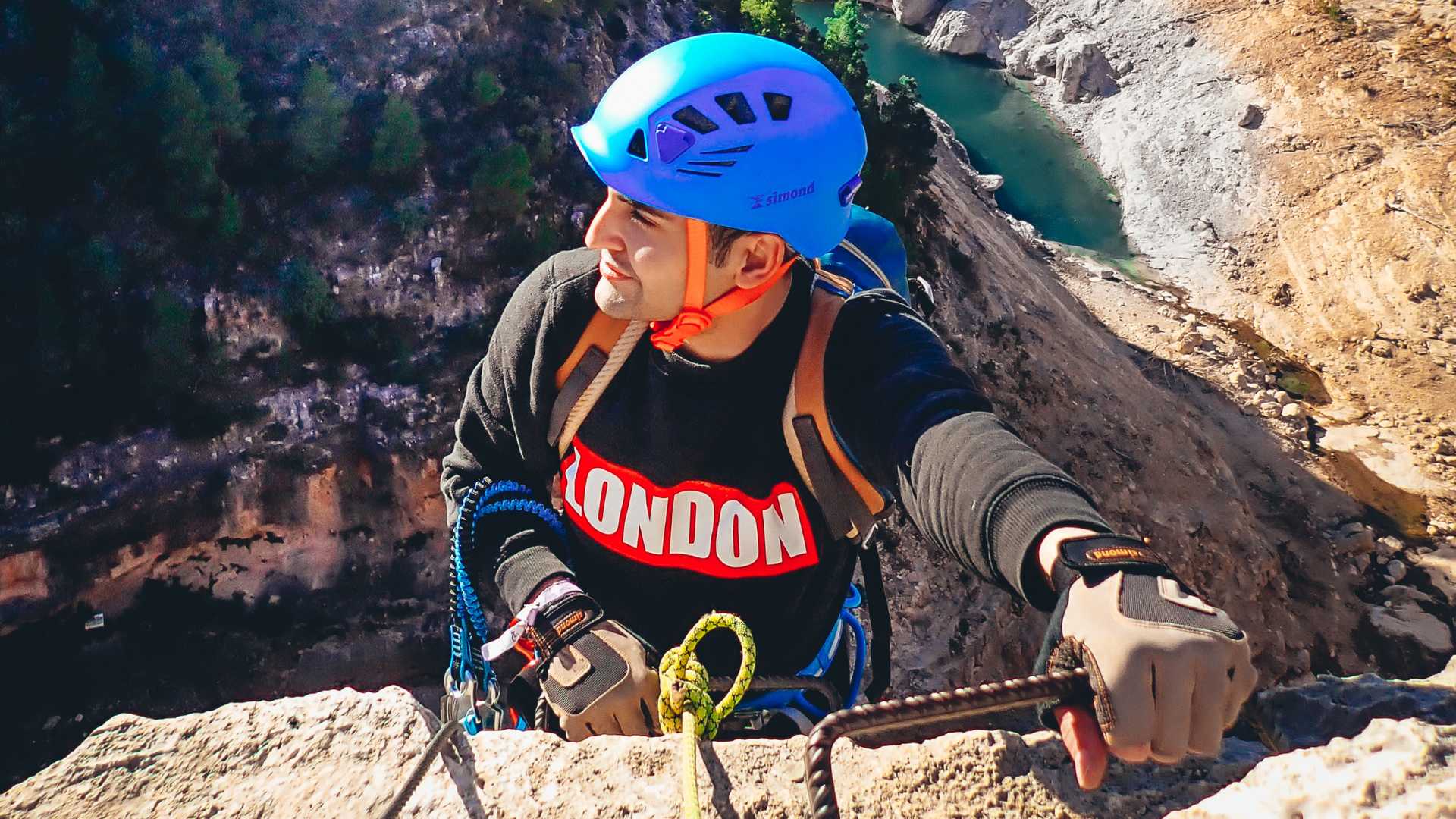 BARRANQUISME I VIA FERRATA EN TOUS