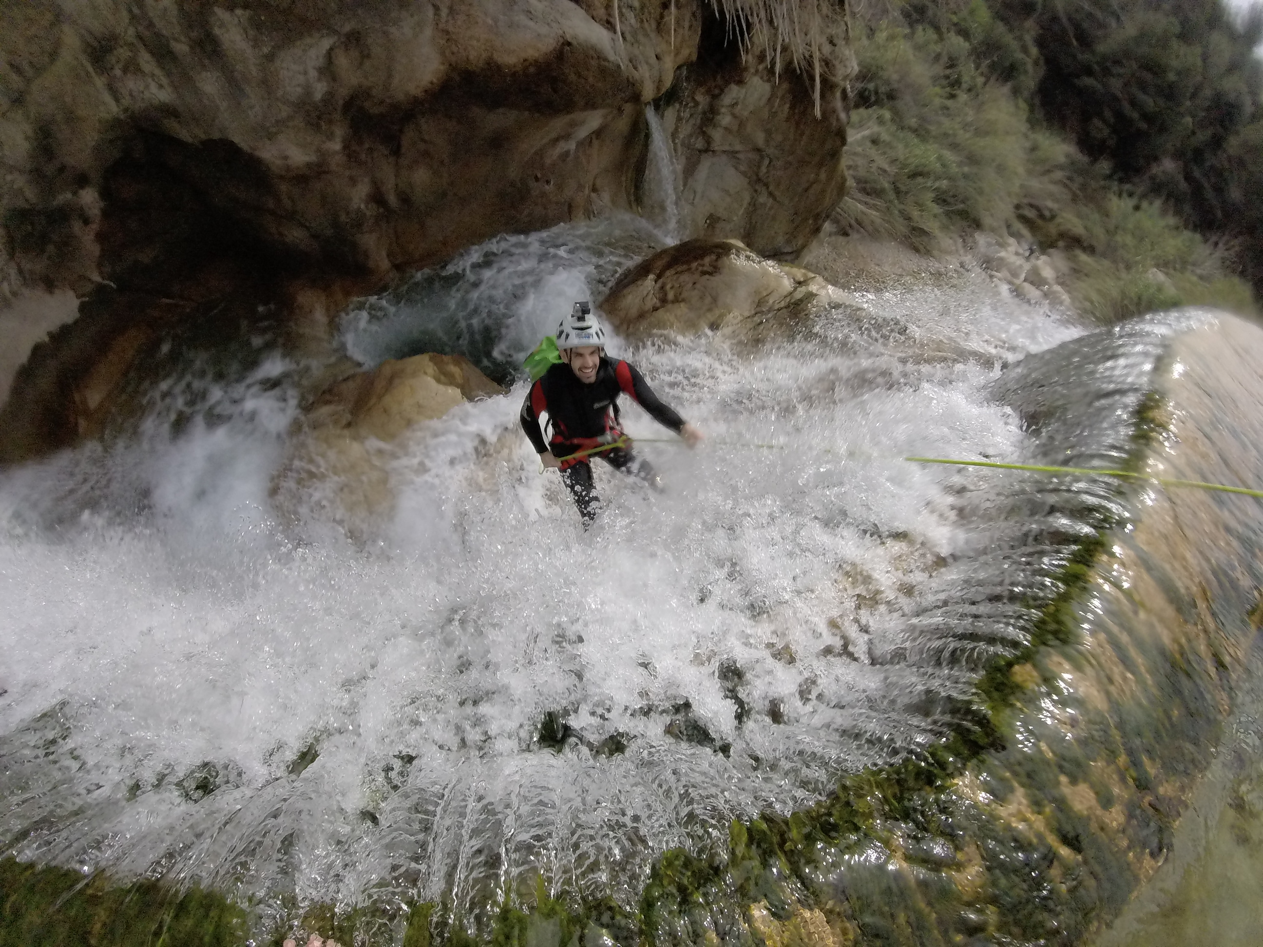 Barranquismo. Explora espectaculares gorgas esculpidas en piedra
