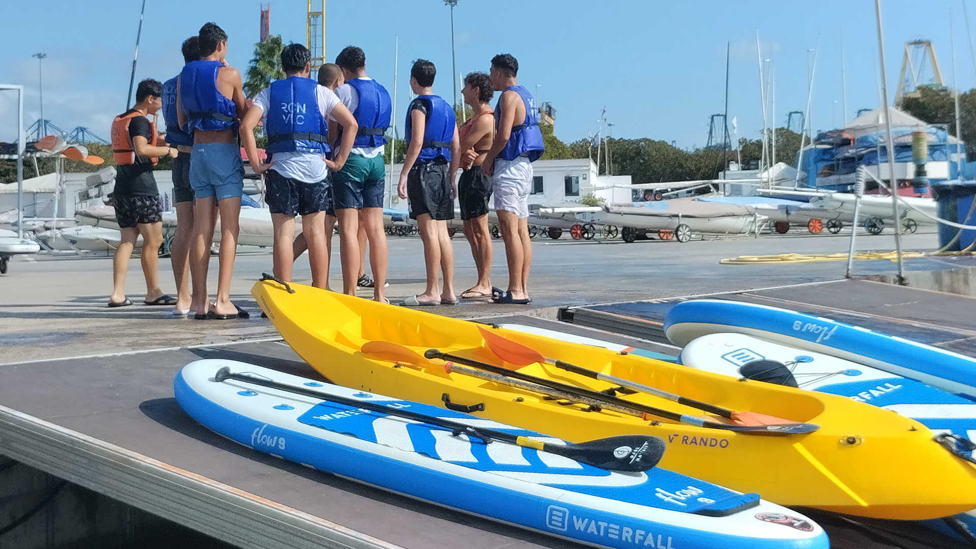 Jornada de multiaventura náutica en València - kayak y paddle surf
