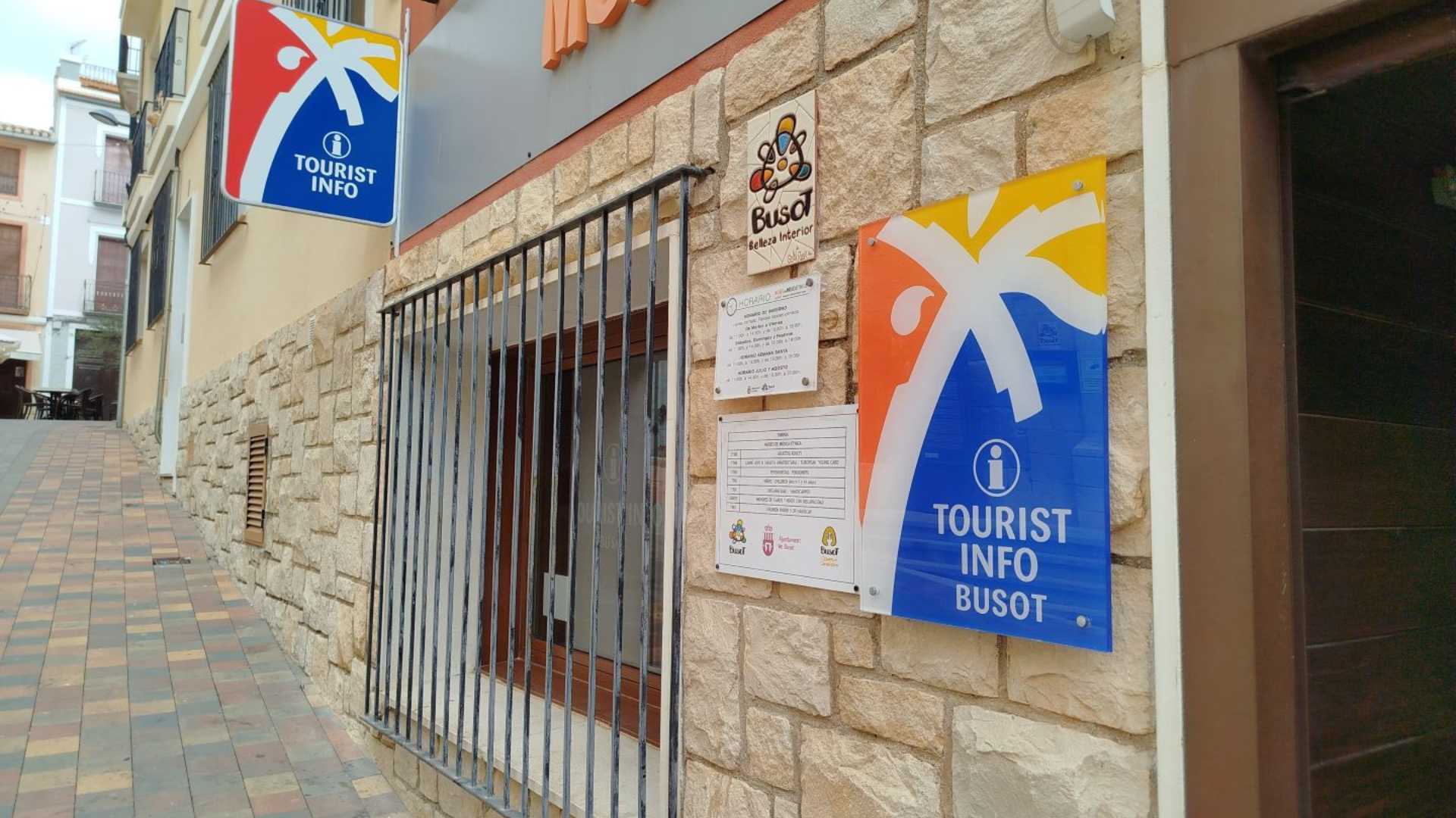 TOURIST INFO BUSOT