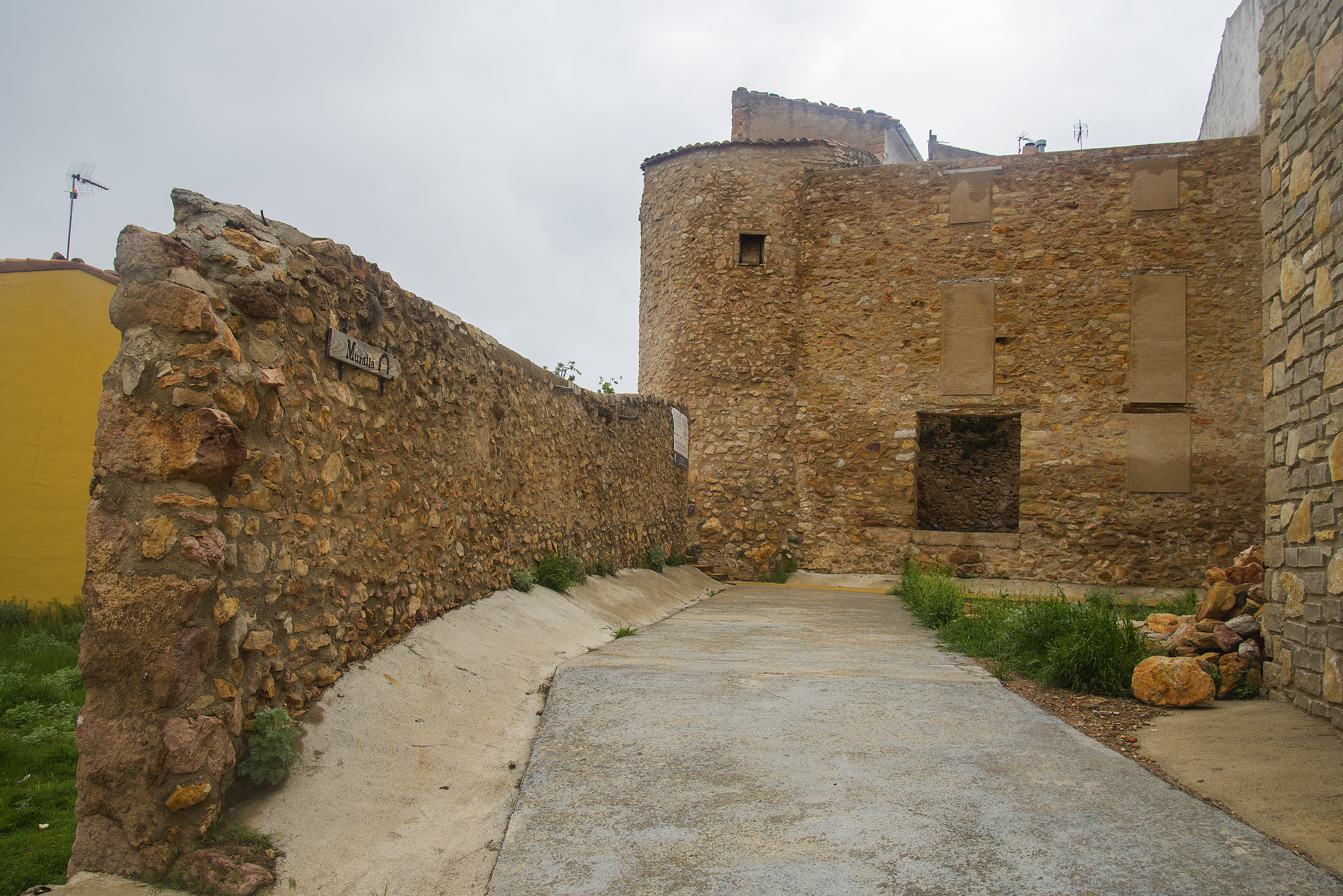 Castillo y Murallas de Vistabella del Maestrazgo