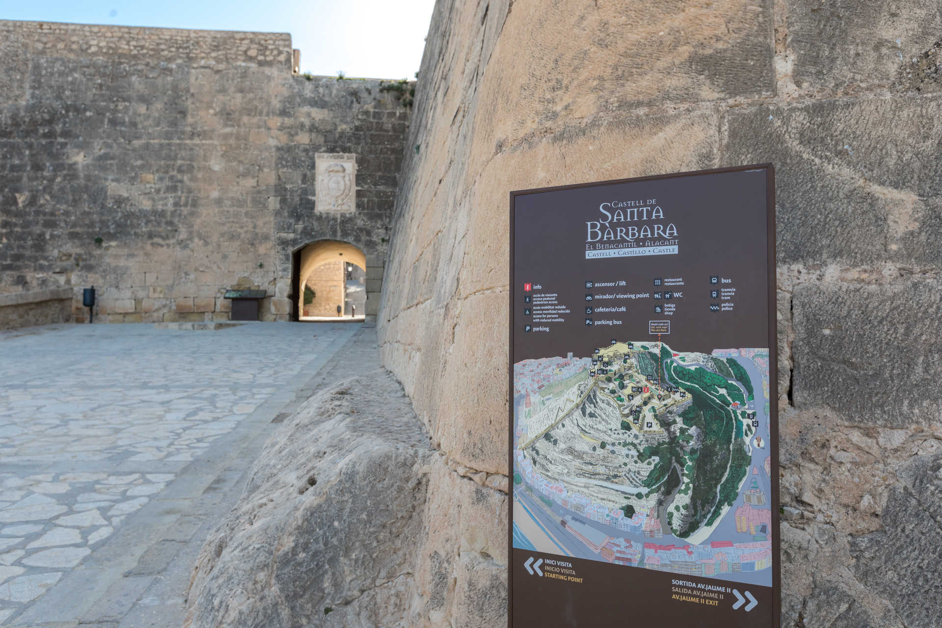 Castell de Santa Bàrbara