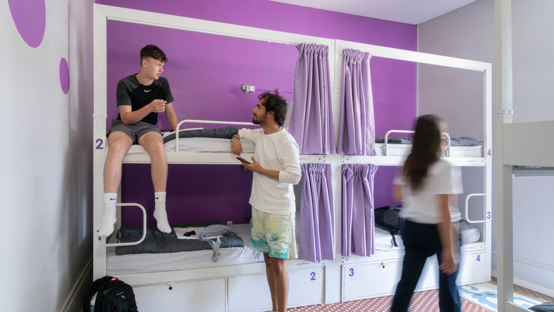 Valencia PURPLE NEST HOSTEL