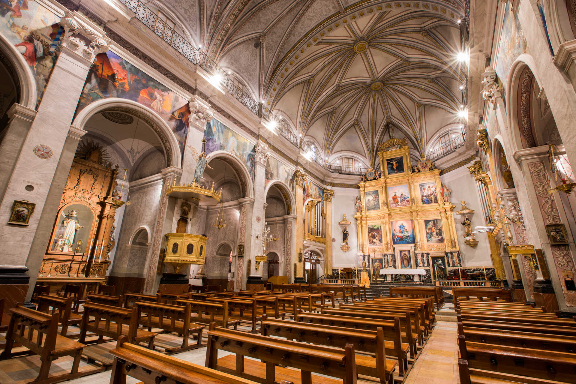 https://multimedia.comunitatvalenciana.com/C8827960FBF84D278F173F8FA087D3CE/img/49D7FD6FCEB34D94BD552063D7F089A8/Iglesia_Arciprestal_7H9A3000.jpg?responsive
