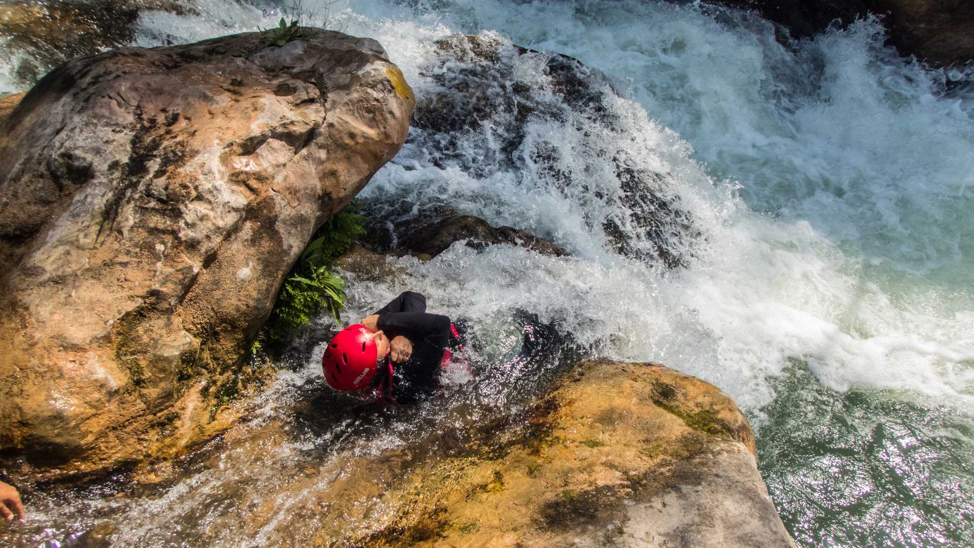 AVENTURA ACUÁTICA EN EL BARRANCO DE LA MAIMONA