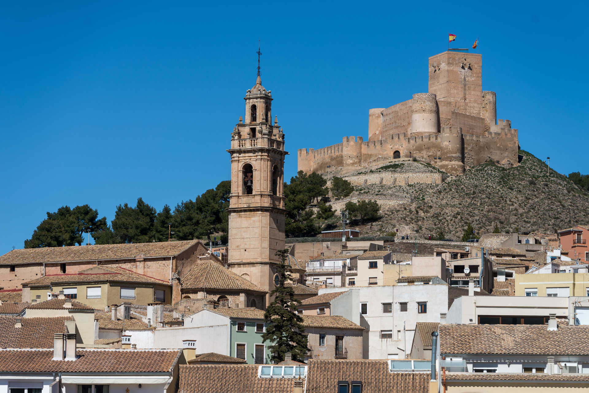 Castillo y Murallas de Biar