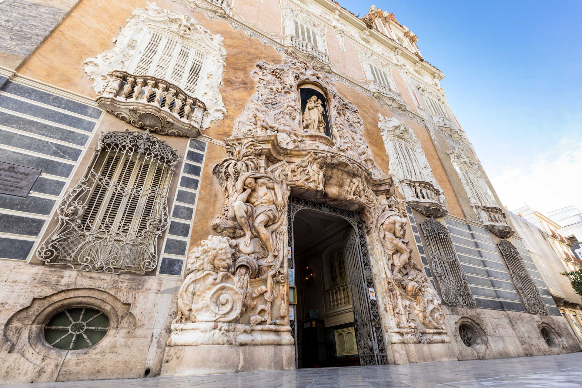 The Mansion Of The Marquis Of Dos Aguas (National Ceramic Museum)