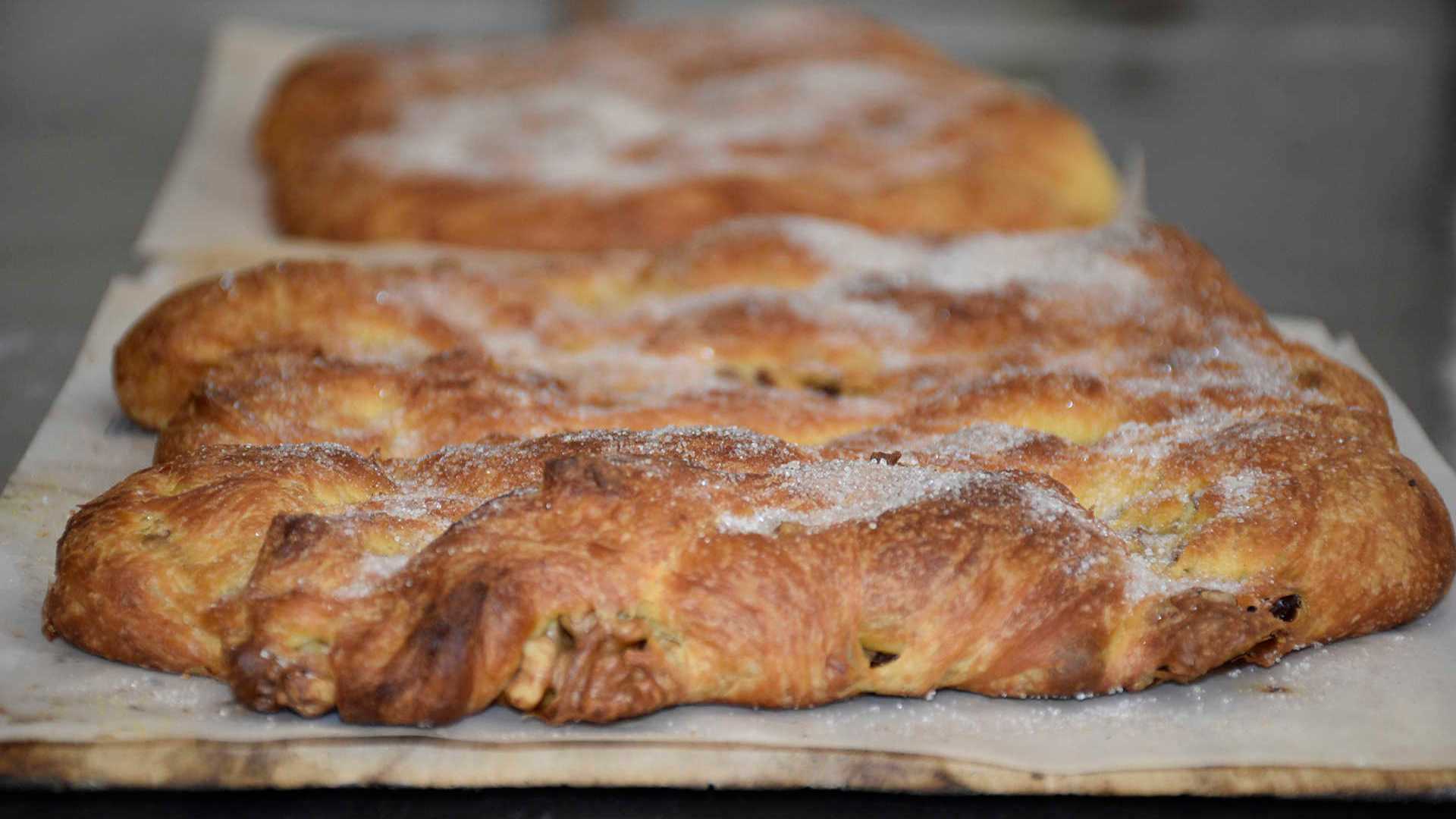 Valencian cocas: a traditional and tasty treat - Comunitat Valenciana