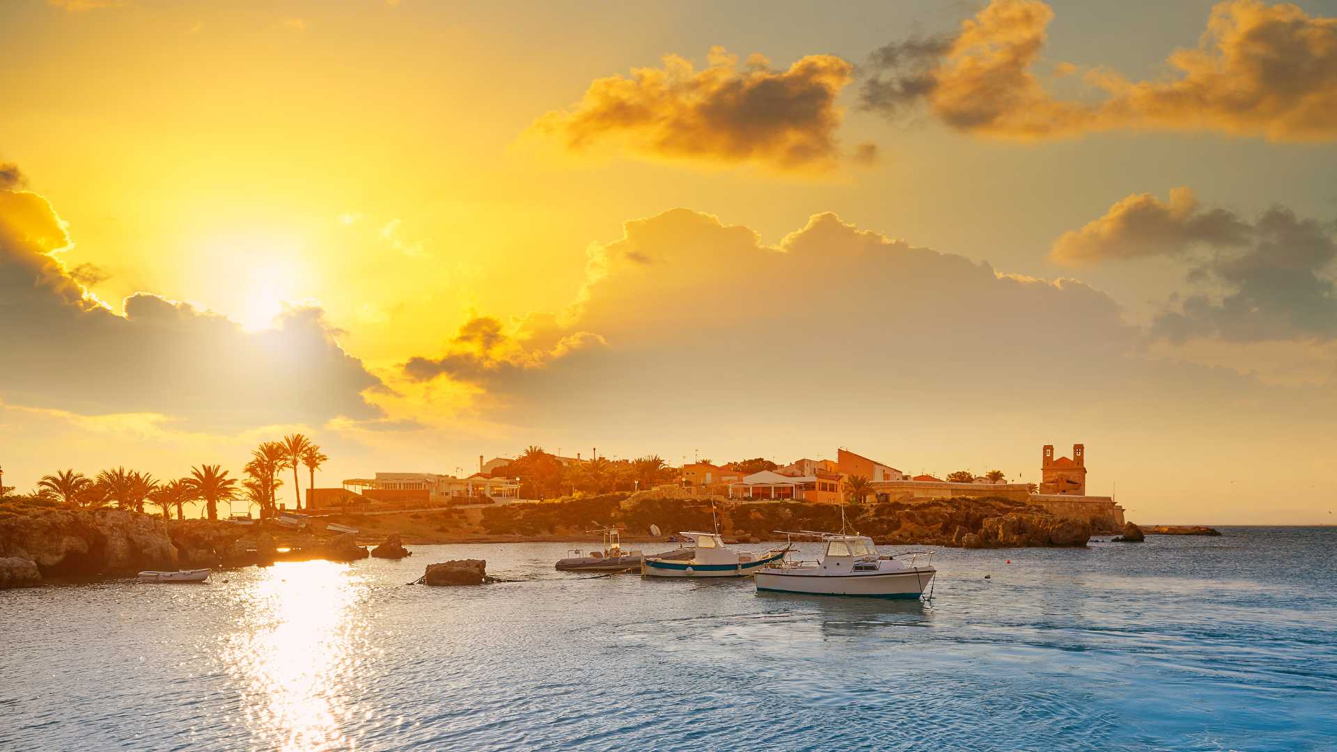 quelles iles visiter à alicante,