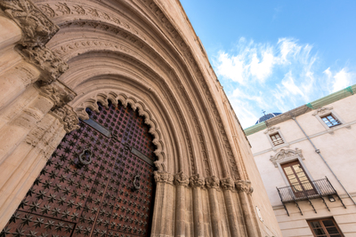 Église Cathédrale Del Salvador Et Santa María