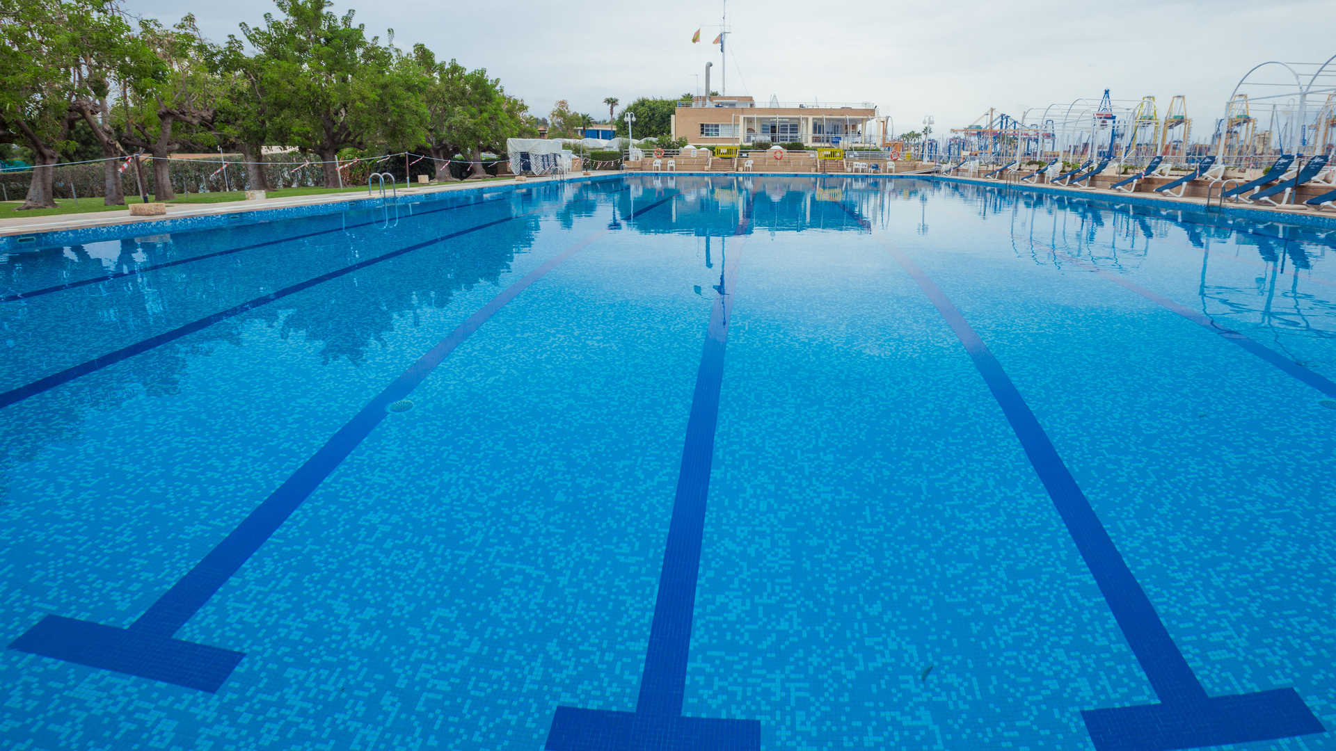 REAL CLUB NAUTICO DE VALENCIA - piscina 