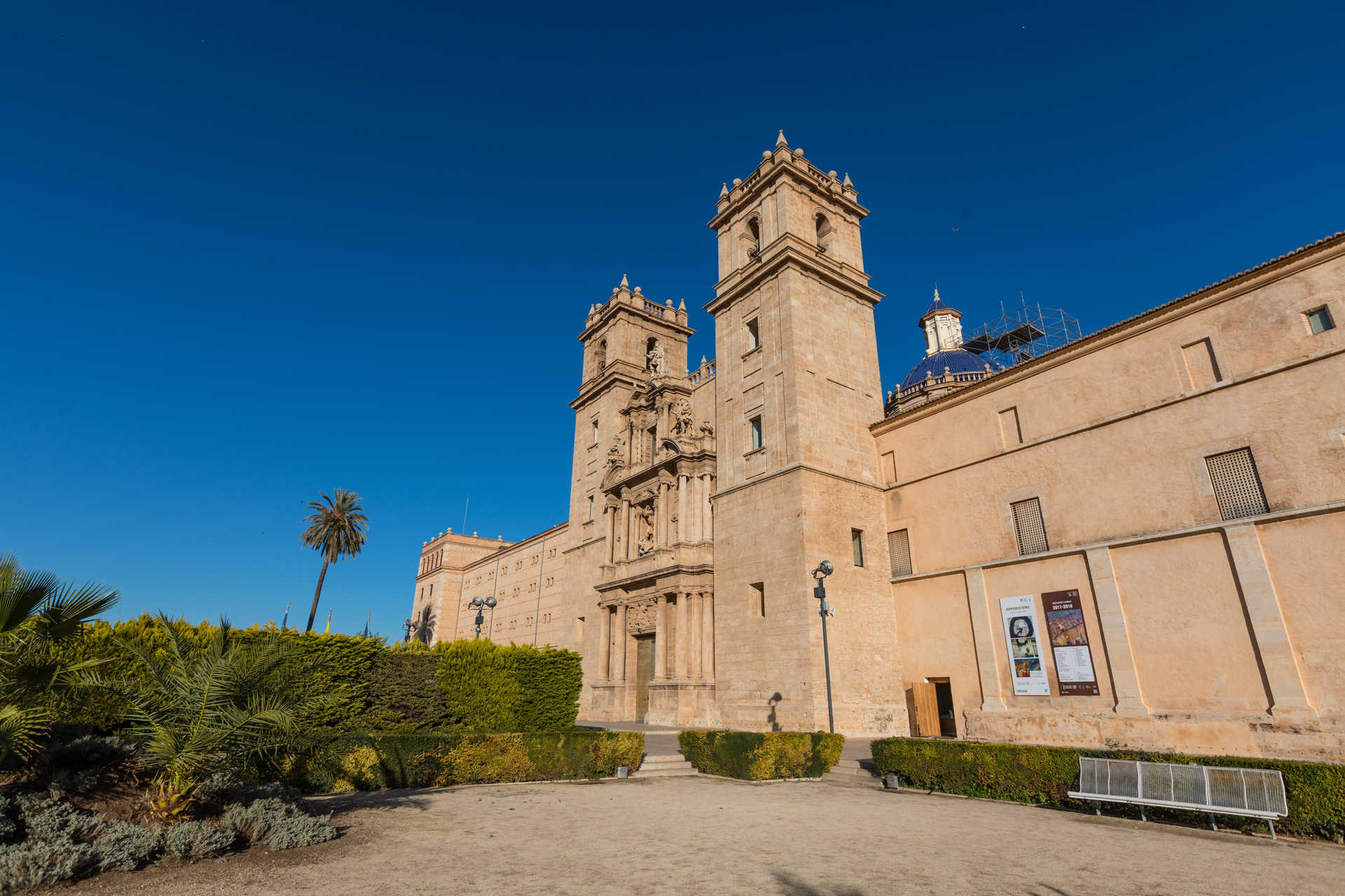 Monasterio de San Miguel de los Reyes